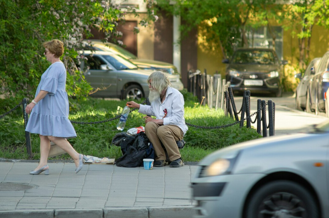 woman sharing memories on street